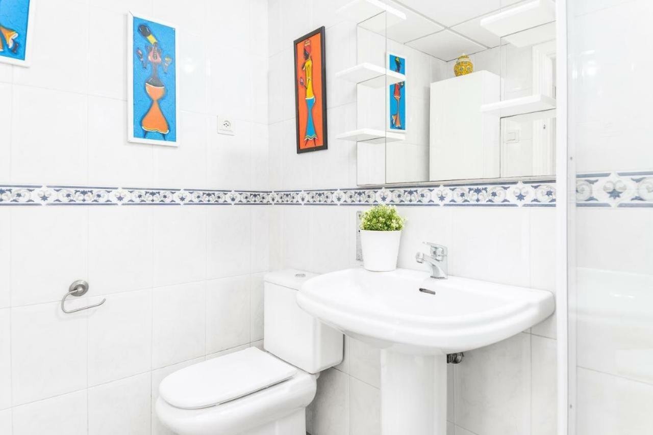 Lovely Suite With River Views And Parking Malaga Exterior photo